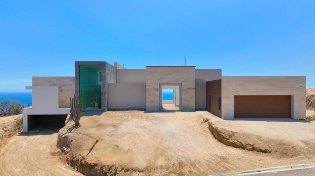 Los Cabos El Tule-Inland:General Rare investor opportunity in the San José Corridor. 2 luxury residences fully completed and move-in ready. 8 additional units with land secured and full blueprints in place -- ready to build to buyer's vision. At – El Tule, San Jose Corridor, BS