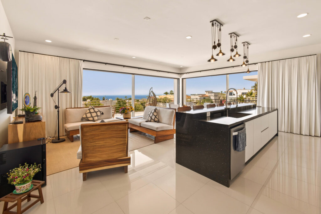 Los Cabos Vista Mare Condo for sale at Vista Mare, Cabo San Lucas, located on the second level with ocean and mountain – Lomas Del Tule, San Jose Corridor, BS