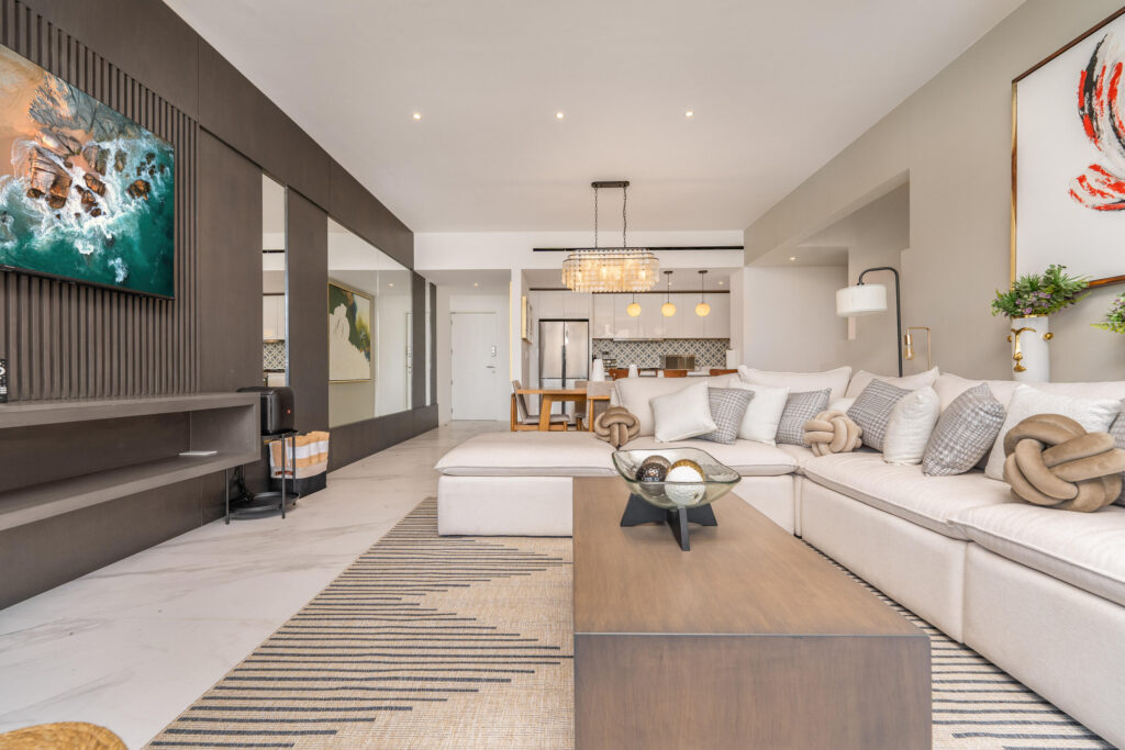 Los Cabos Lumaria Experience effortless indoor-outdoor living in this brand-new, ground-level 2-bedroom, 2-bathroom condo featuring beautiful ocean and Arch – Lumaria, Cabo Corridor, Cabo Corridor, BS