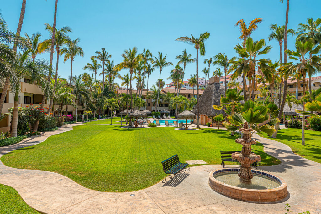 Los Cabos Vista Mare Condo for sale at Vista Mare, Cabo San Lucas, located on the second level with ocean and mountain – Penthouse Moreli, Cabo Corridor, BS